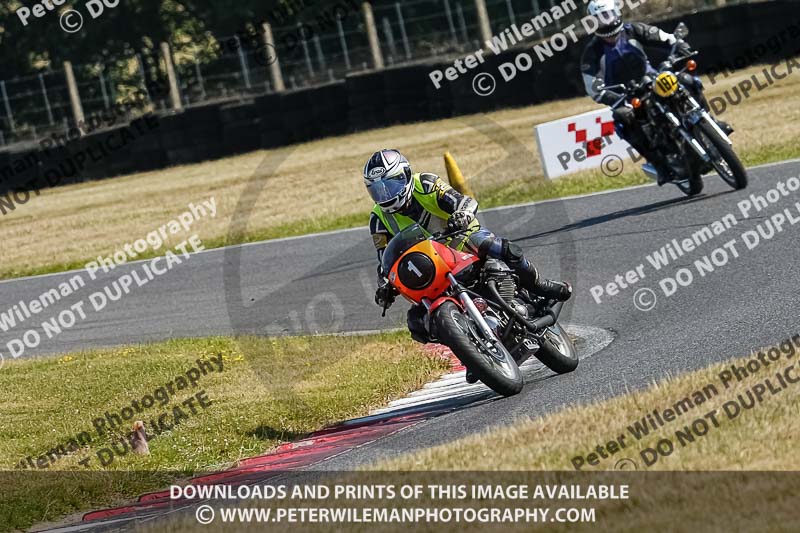 cadwell park;cadwell park photographs;cadwell trackday photographs;enduro digital images;event digital images;eventdigitalimages;peter wileman photography;racing digital images;trackday digital images;trackday photos